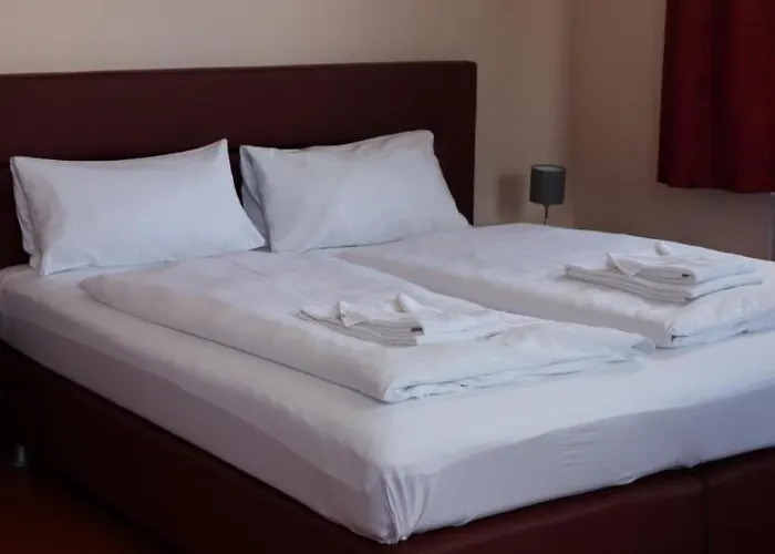 Restauration Schondorfer بيت ضيافة